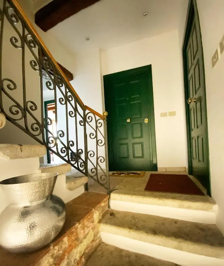 Paradiso Imperfetto Rooms San Zeno di Montagna 0*,  Italy